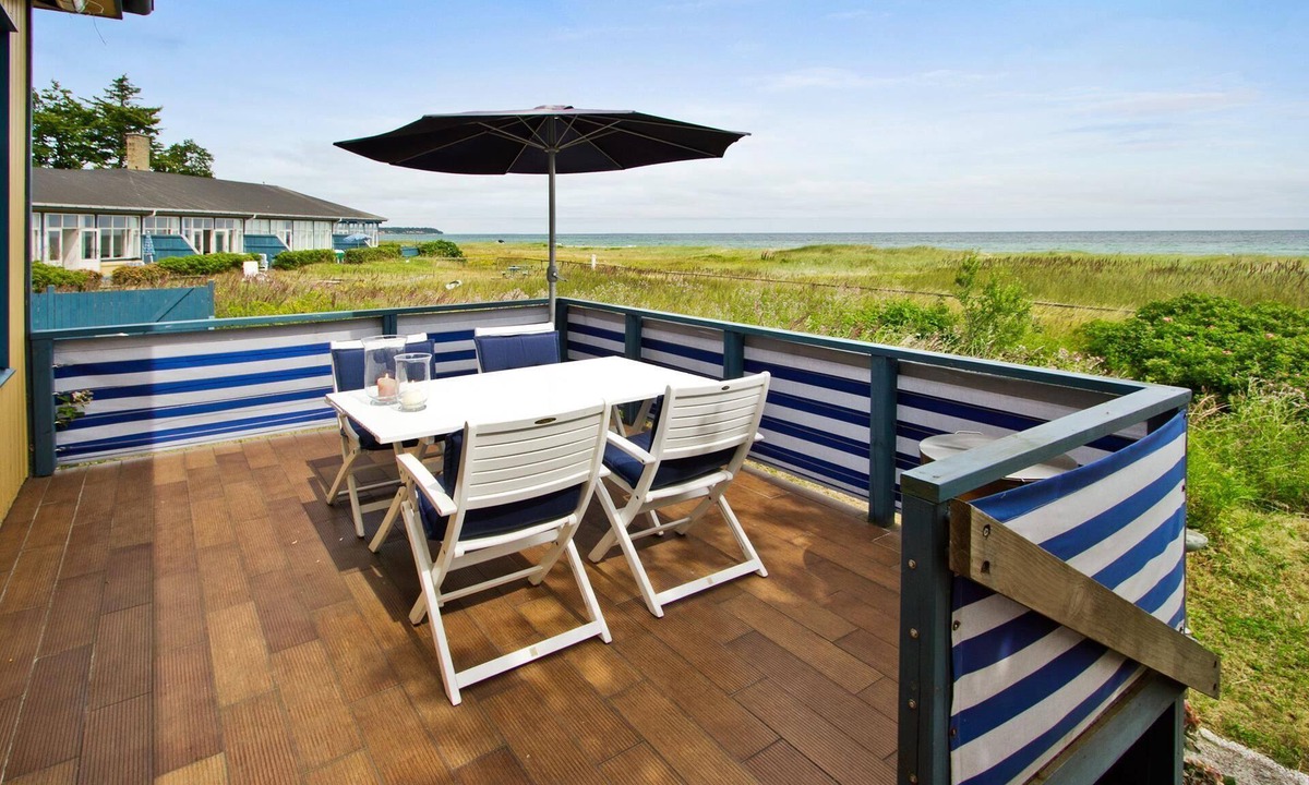 Nyborg Condo | Skærven Beachfront Apartment D