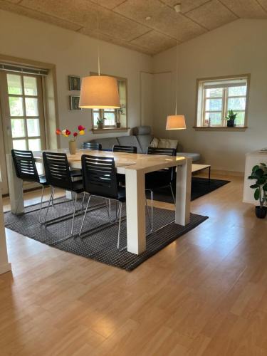 Skovlund House | Skøn lejlighed til 4 personer
