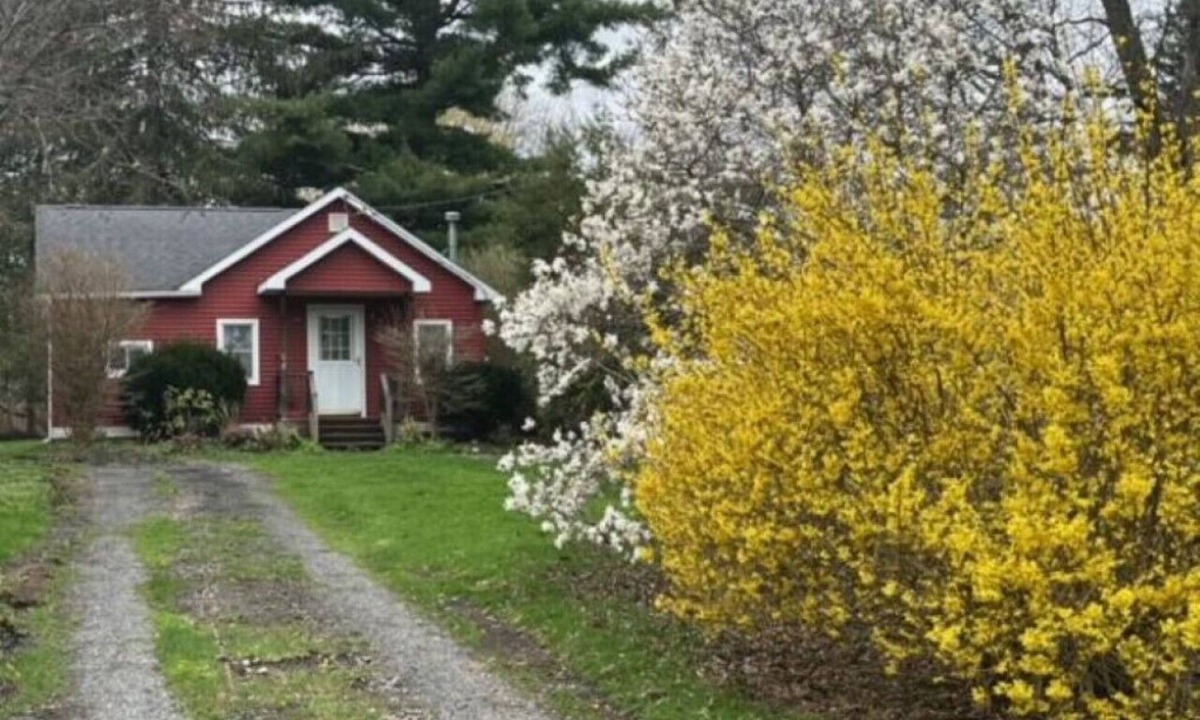 Skaneateles House | Skaneateles-Near it all.