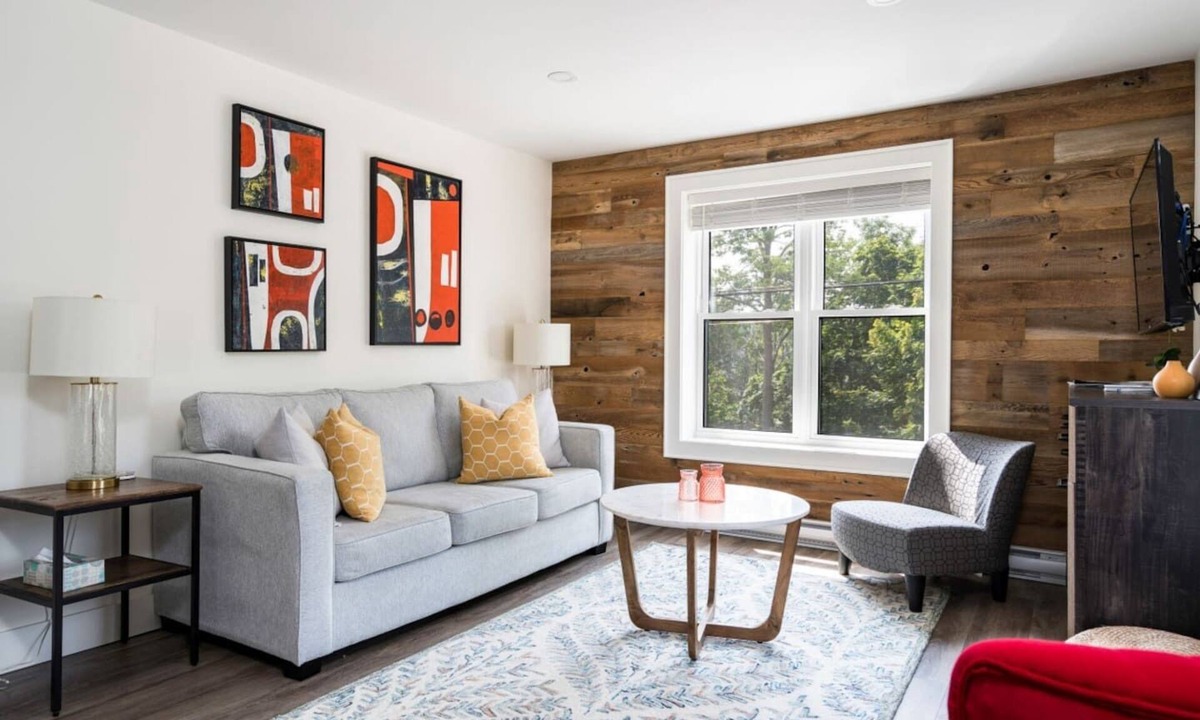 Meaford Apartment | `Ski` at Hills Meaford | 2BD Suite + Bunk Beds