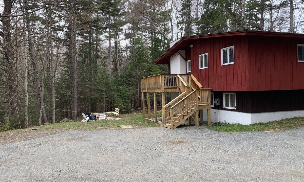 West Dover Ski Chalet | Ski Chalet