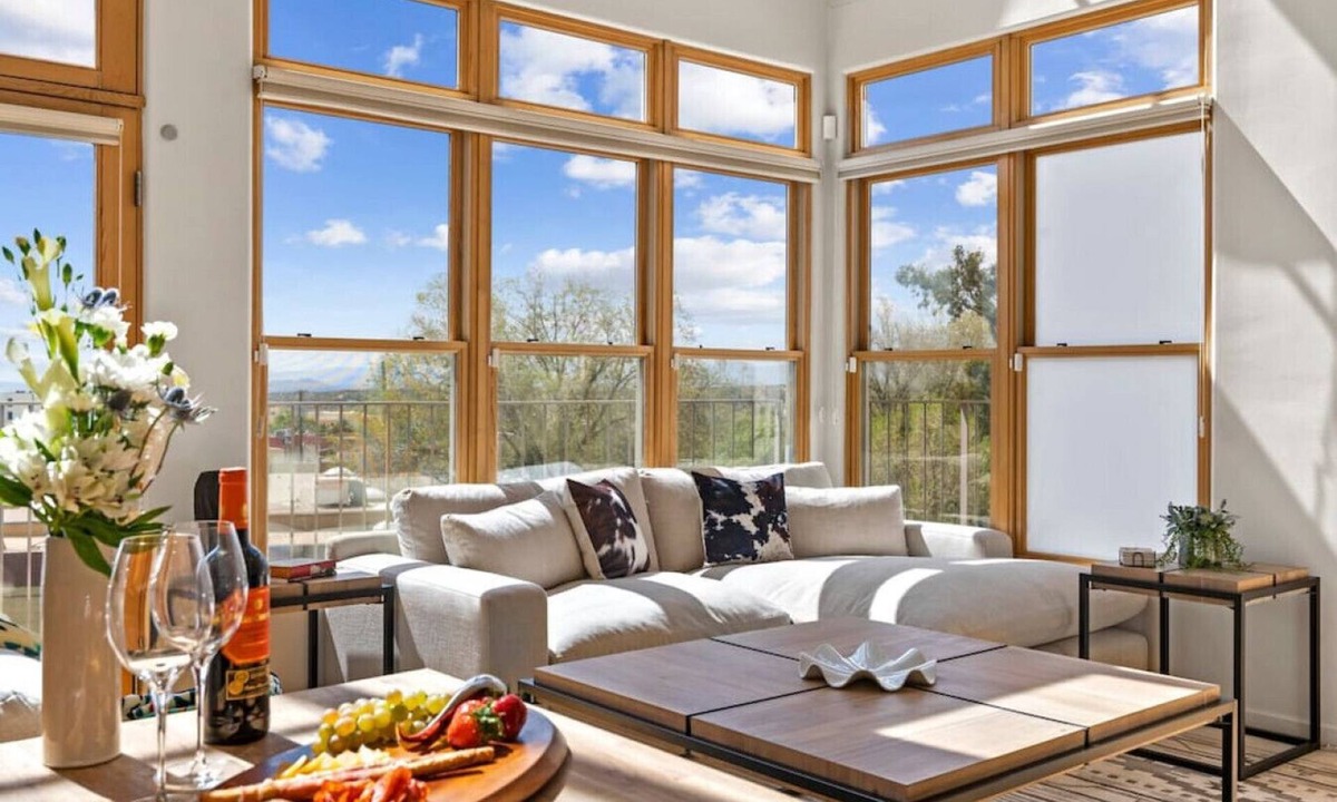 South Capitol Condo | Ski Discounts! Light Modern Railyard View Loft