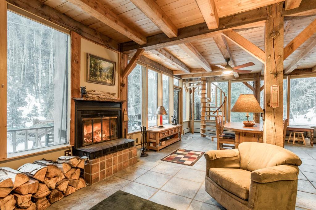 Taos Ski Valley House | Ski Fun