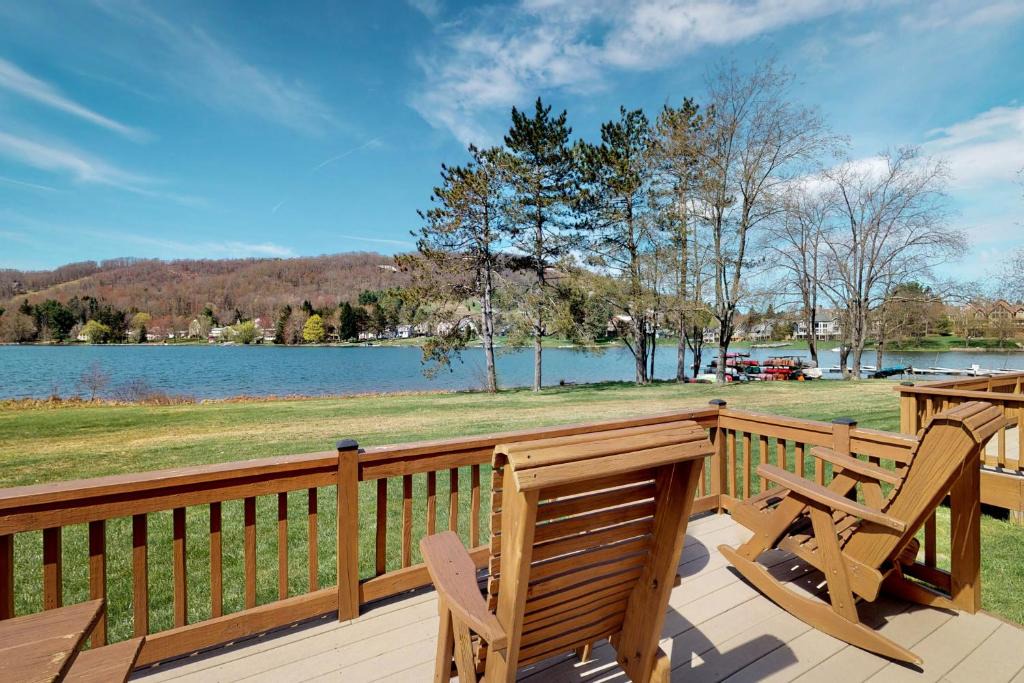 McHenry House | Ski Harbor #19