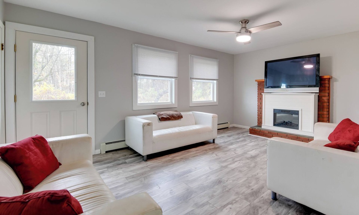 Essex Junction House | Ski, Hike & Explore: Home 5 Mi to Dtwn Burlington!