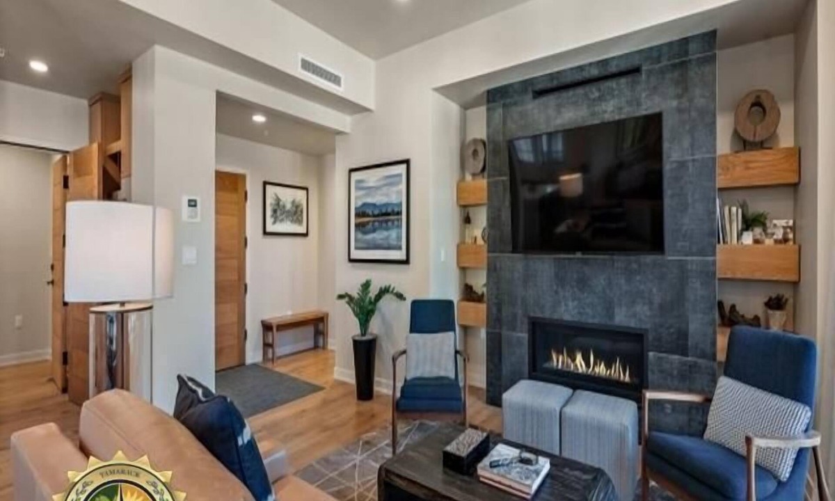 Tamarack Resort Condo | Ski Hill View | Includes Two 1-Day Lift Tickets