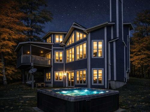 Saint-Faustin-Lac-Carre House | Ski-in/Car-out, HOT TUB with Amazing sunset view