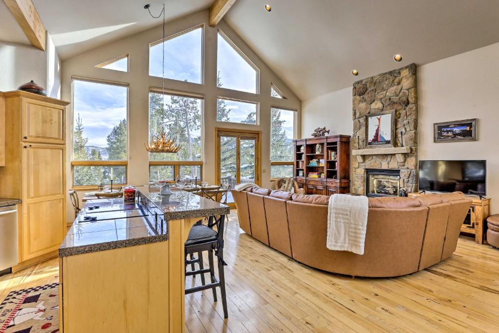 Warrior's Mark West House | Ski-In/Out Breckenridge Gem w/Hot Tub!