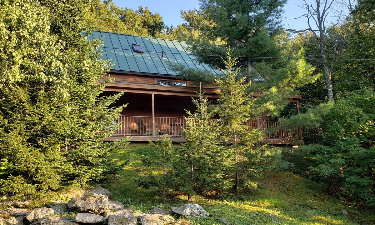 Bolton Valley House | Ski In/Ski Out 3 BR 2 BA Log Home Bolton Valley VT