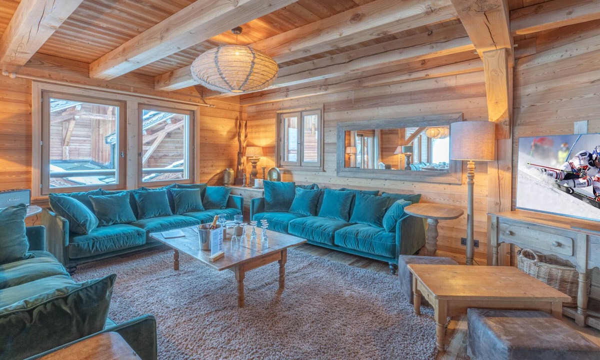Cognet Ski Chalet | Ski-in Ski-out Chalet with Spa, Pets Allowed, Parking
