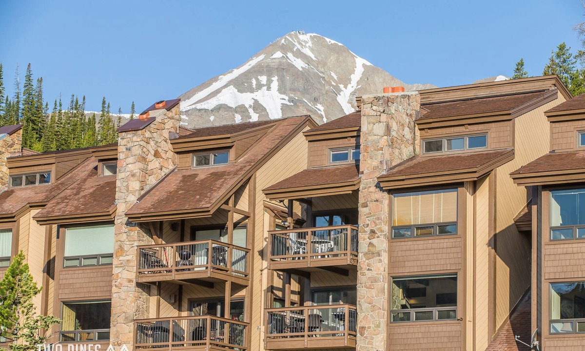 Big Sky Condo | Ski In/Ski Out Comfy Condo At Big Sky Resort! Mountain Views!