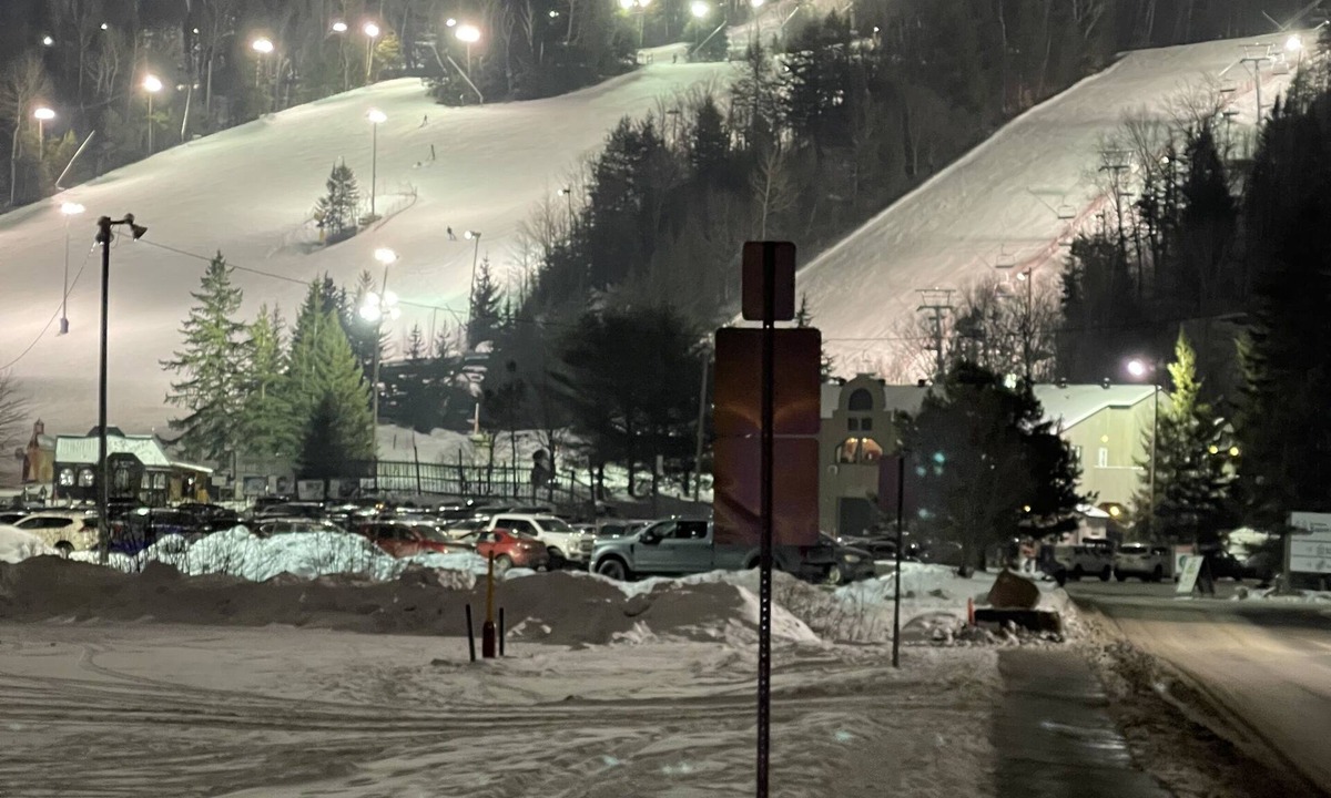 Saint-Sauveur Apartment | SKI IN - SKI OUT (DIDA)