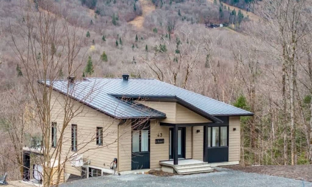 Saint-Philemon Ski Chalet | Ski in - Ski out | SPA & Pool Table | Le Konect