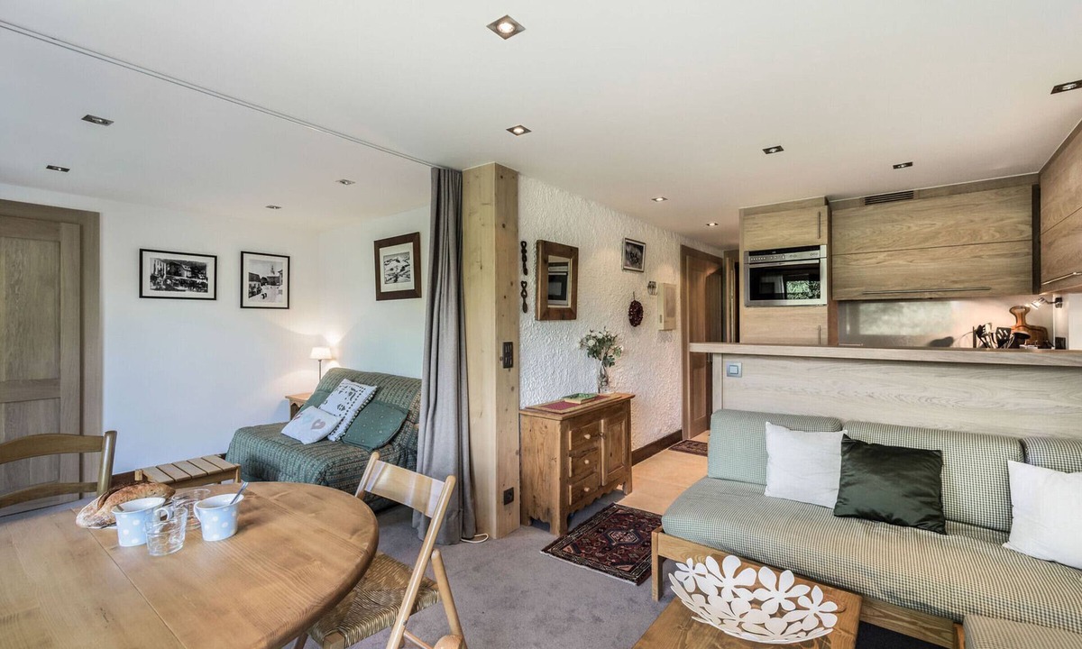 Le Planellet Apartment | Ski-in studio in Megève, pets allowed