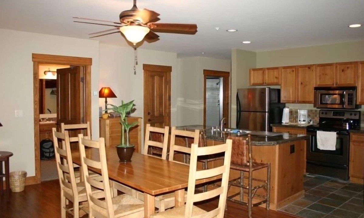 River Run Condo | Ski Keystone! Springs 8900 2 BR/3 BA Corner condo! Steps to Kindred and Gondola!