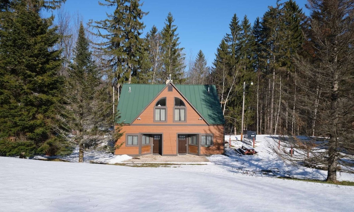 Killington House | ☆ SKI ON & OFF ☆ Spruce Glen A on Great Eastern Trail w/AC, Fireplace, Sauna