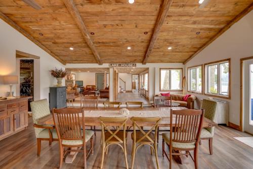 Averill Park House | Ski, Skate and Explore Ultimate Winter Getaway!