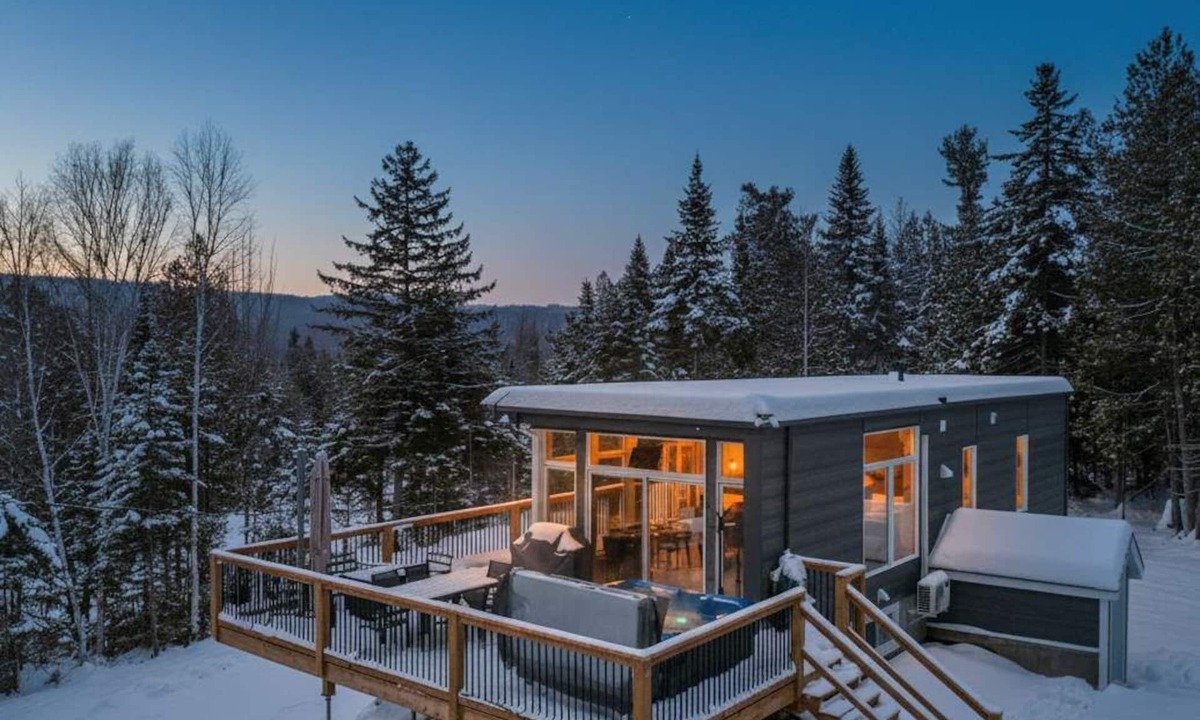 Saint Come Ski Chalet | Ski, Spa & Lake | Chalet Luna