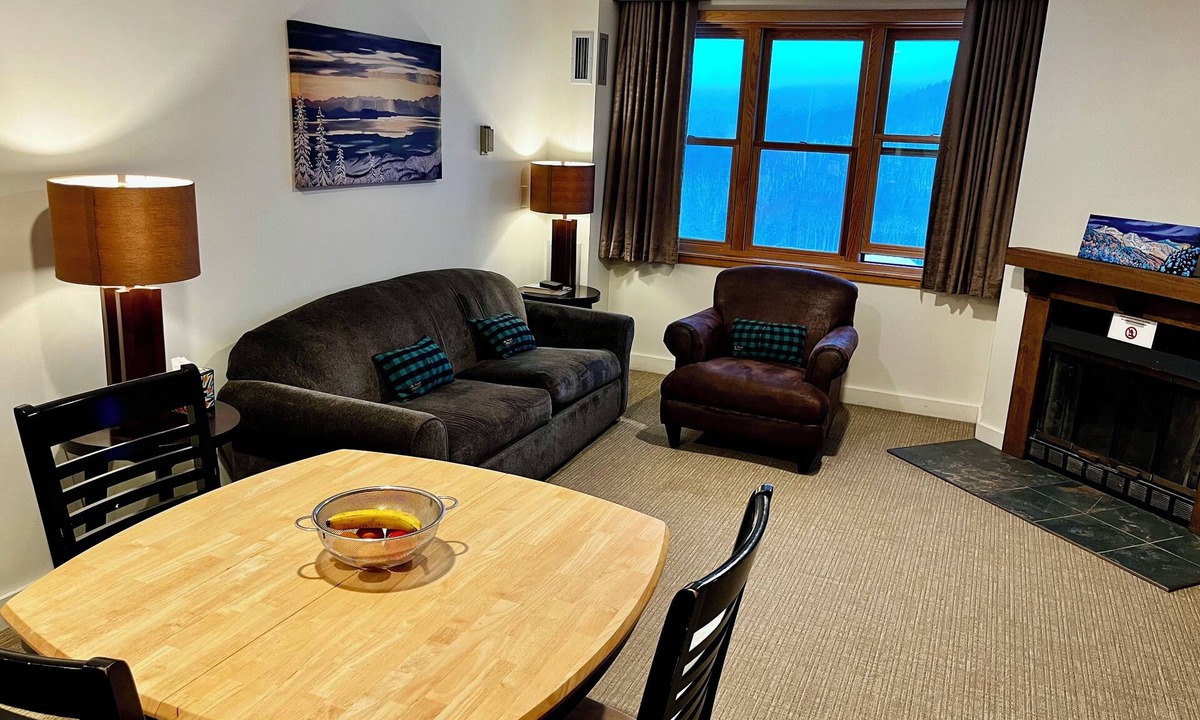 Bolton Valley Condo | SkiBoltonValleyVTPresWkFeb12-19Slopeside1bdrm2bthSteSlps8