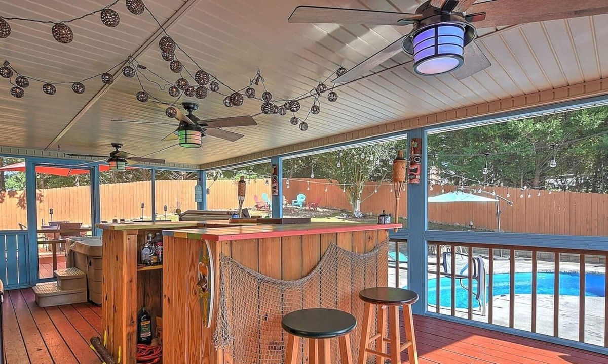 Tusculum House | Skinny Dippers Paradise