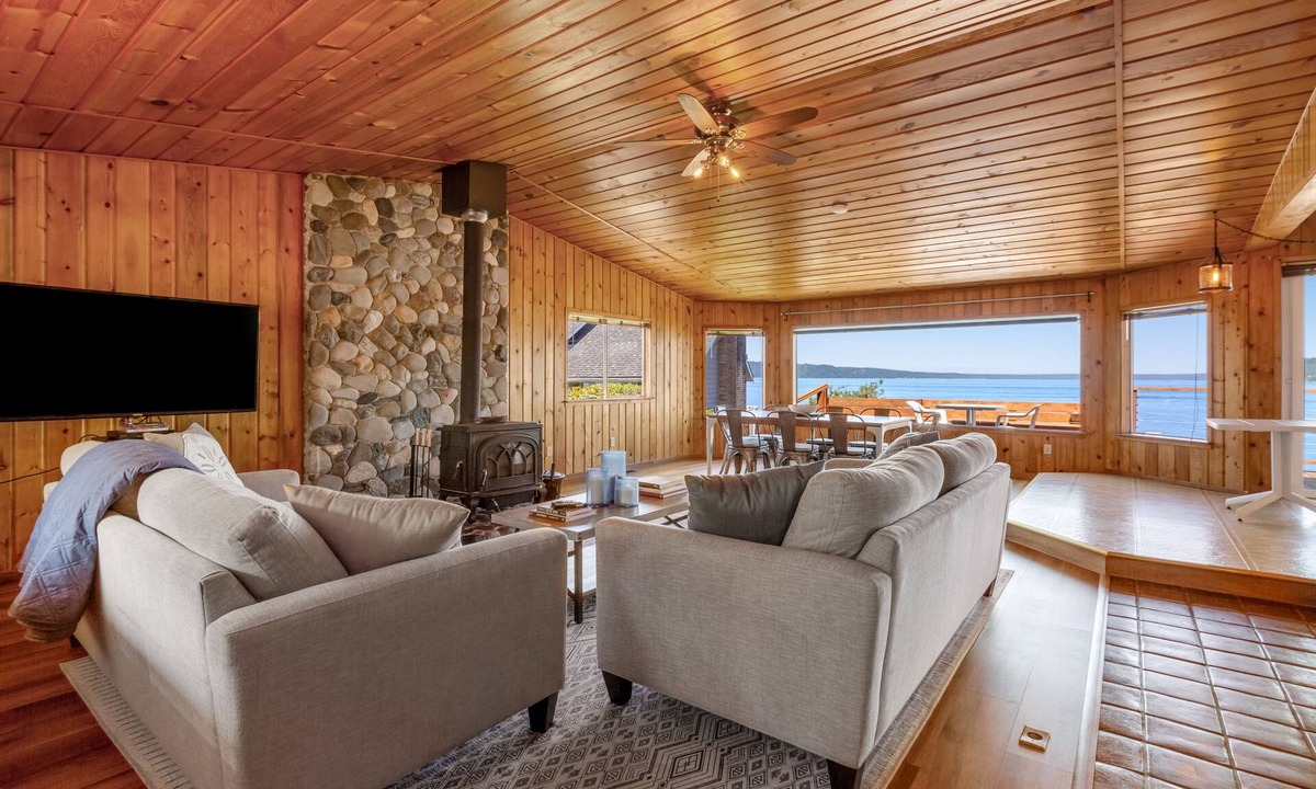 Tulalip House | Skiou Point Beach House | Waterfront, dog-friendly home with amazing view, beach