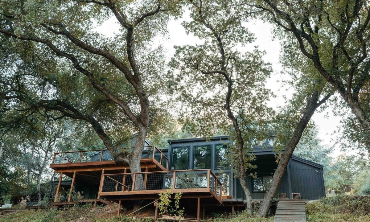 Auburn House | Skog Dom | Retreat in the Trees | Hot Tub | Auburn