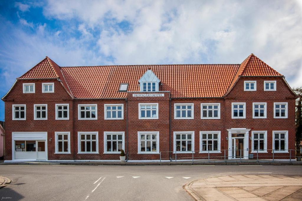 Brovst Hotel | Skovsgård Hotel