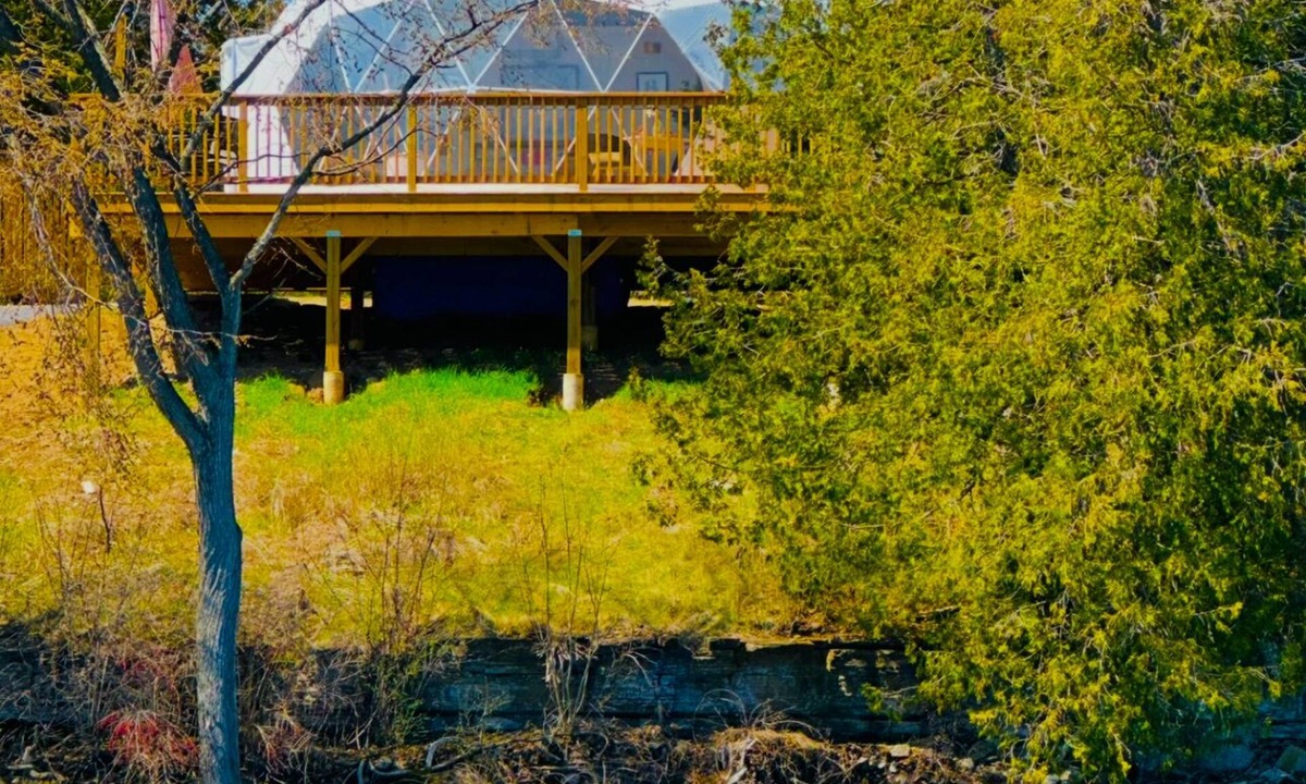 Colebrook Cottage | Sky Geo Dome on the Lake