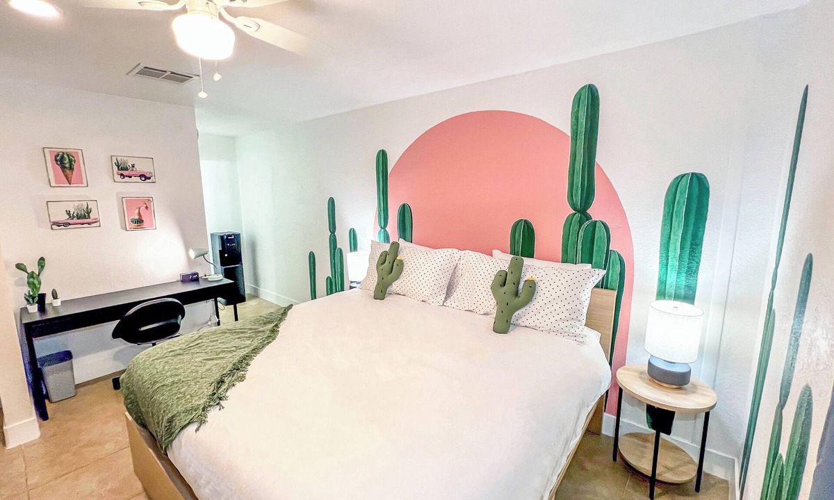 Downtown Phoenix Apartment | Sky Harbor Studio: 5 Min to Airport & Downtown PHX
