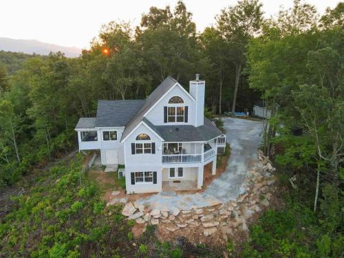 Andrews House | Sky Harbour