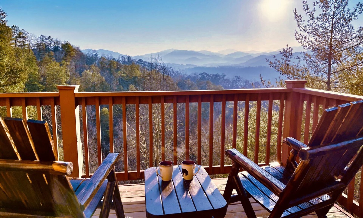 Townsend Cabin | Sky Haven: Luxury Sunrise Views & Peaceful Seclusion near Cades Cove