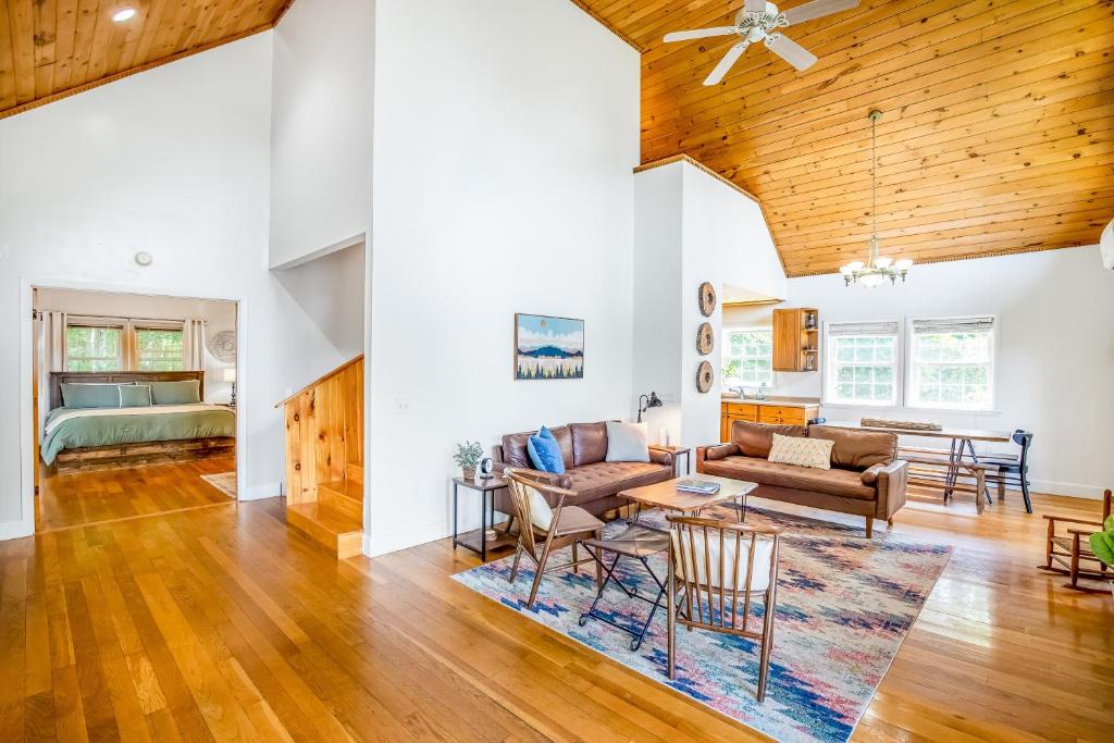 Bryson City House | Sky High Hideaway