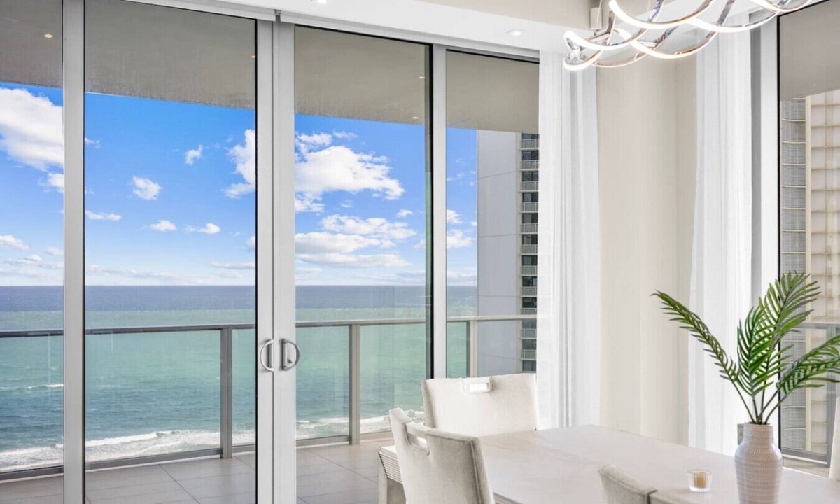 Singer Island Apartment | Sky Luxe Amrit -Frontal Ocean 2BR 2.5BA