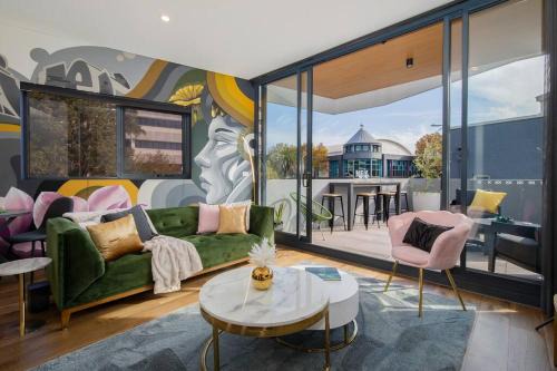 Newcastle Apartment | Sky Maiden on King with Private Terrace