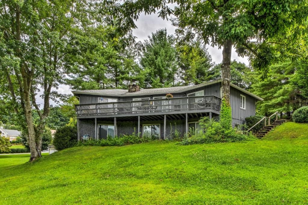 Sky Valley House | Sky Valley Retreat with Golf, Pool, Beautiful Views!