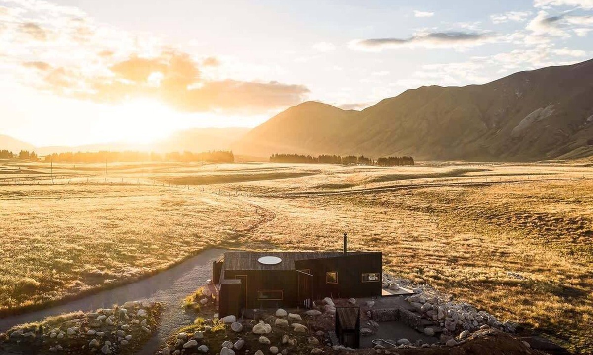 Ben Ohau Cabin | Skylark Cabin – Private Luxury Escape with Hot Tub