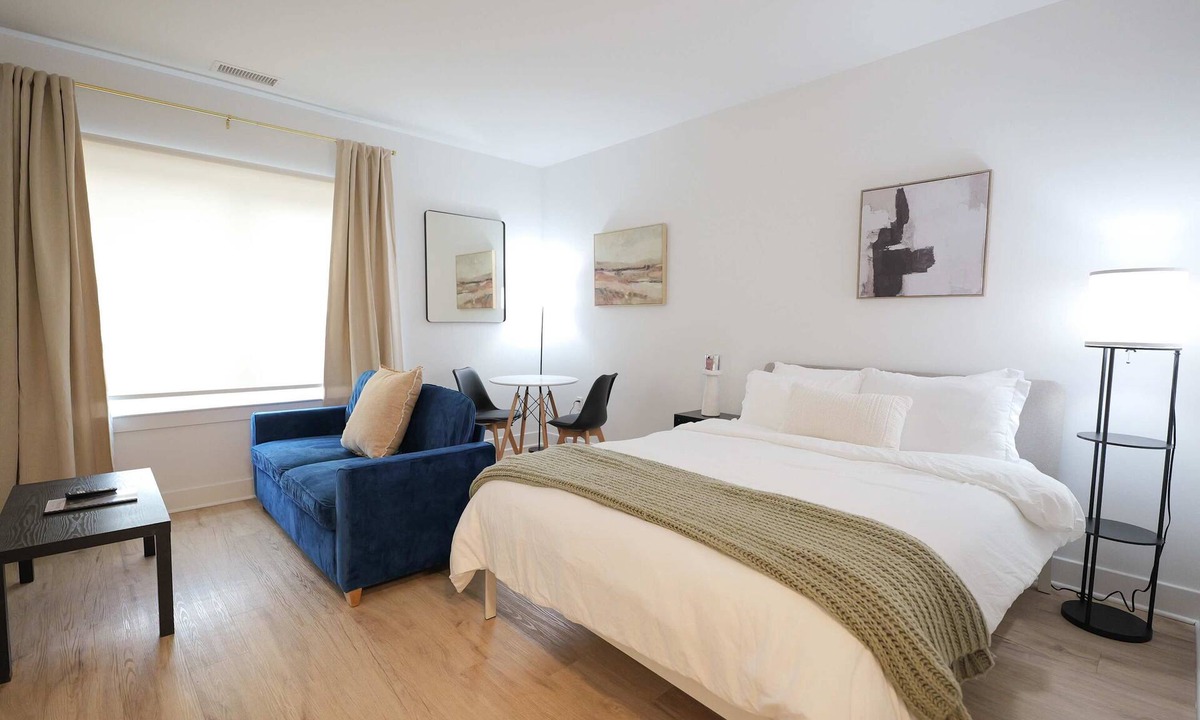 Stamford Apartment | Skyline Luxe Haven Studio - Easy Access to NYC