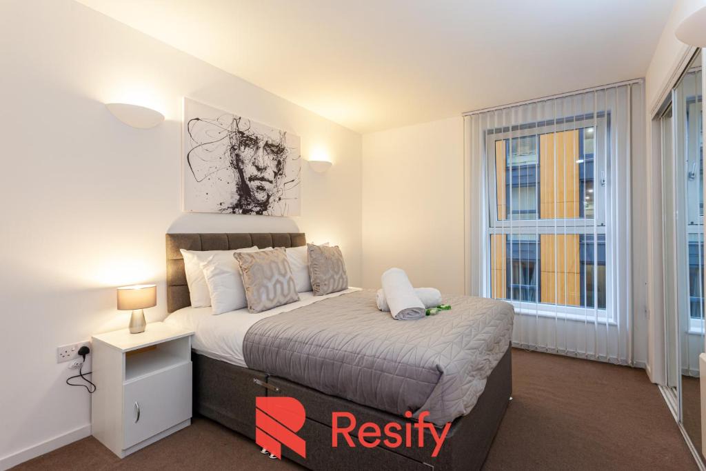 Manchester City Centre Apartment | Skyline Manchester - by Resify