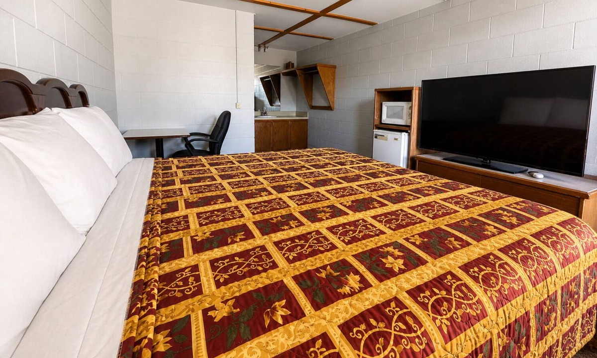 Bartlesville Hotel | Skyline Motel Bartlesville Hwy 75