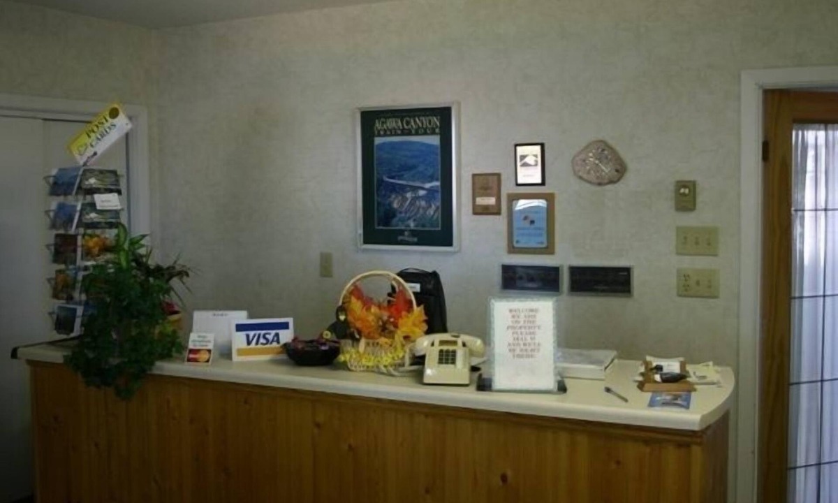 Sault Ste. Marie Hotel | Skyline Motel