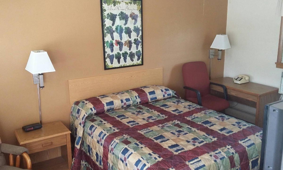 Alexandria Hotel | Skyline Motel