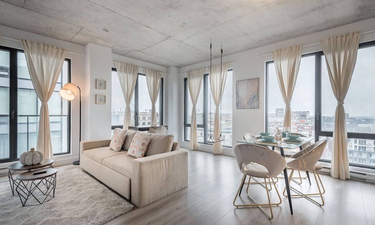 International District Apartment | Skyline Penthouse | 360° Views + Parking