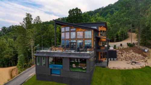 Sevierville House | Skyline Sanctuary by AvantStay