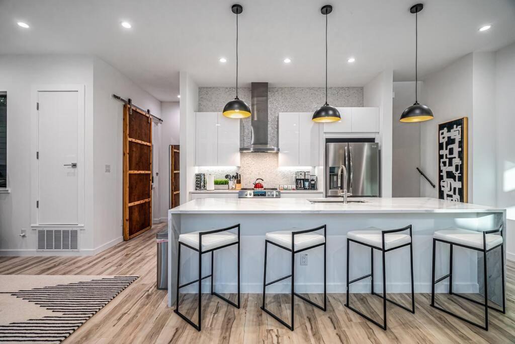 Cedars Villa | Skyline View Luxury 3 story Townhouse