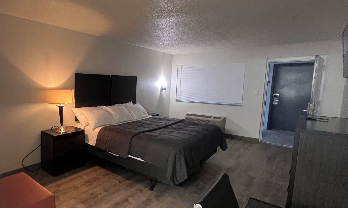 East Congress Hotel | Skylite inn