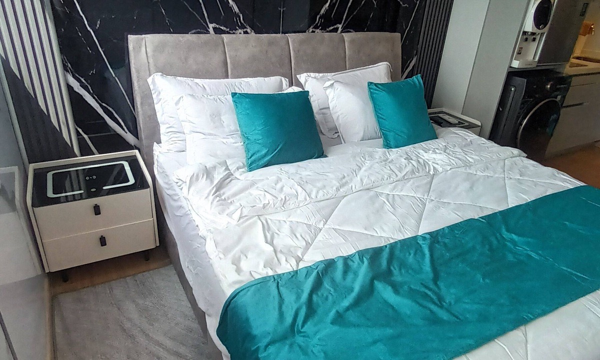 Brickfields Apartment | SkyPool Suite @ KL Sentral - Suite B