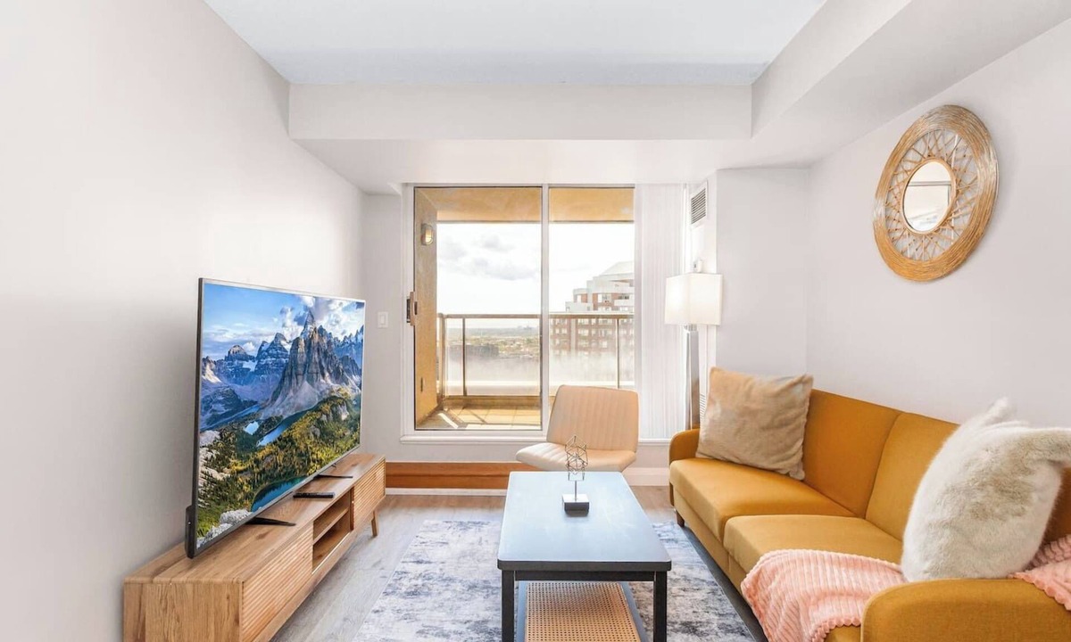 Downtown Mississauga Condo | SkyView 2+1 Condo|Stunning Views|Steps to SQ1 Mall