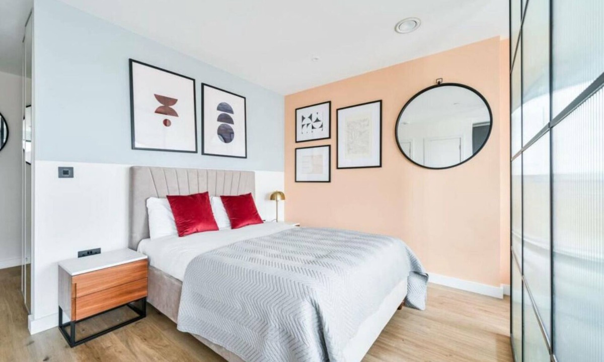 Bromley North Apartment | Skyview East Pet Friendly Studio