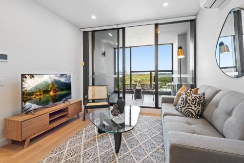 Alphington Apartment | Skyview1-Bed, Infinity Pool, Cinema, Gym & BBQ