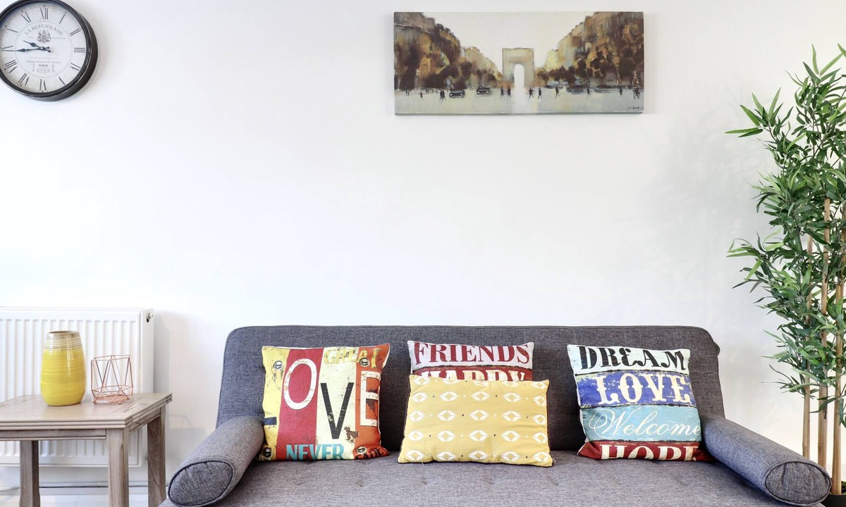 Stevenage House | Skyvillion Home in Stevenage